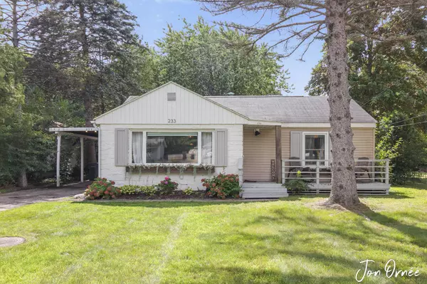 233 Randall Road, Norton Shores, MI 49441