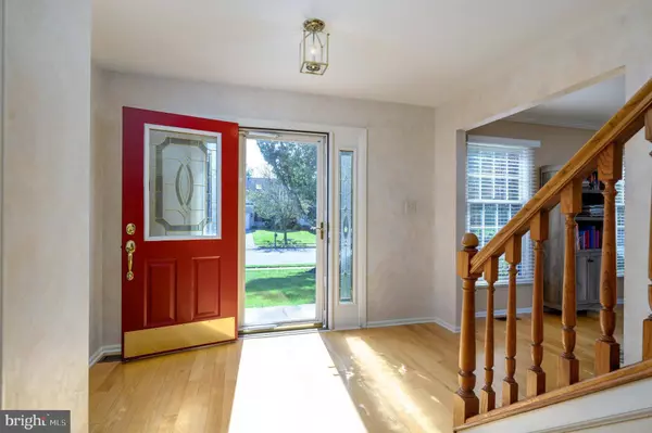 206 AMBERFIELD DR, Mount Laurel, NJ 08054