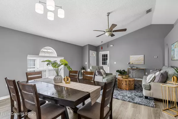 2023 Majestic Pine Court NE, Palm Bay, FL 32905