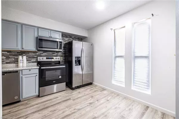 3745 Heathrow DR, Winston Salem, NC 27127