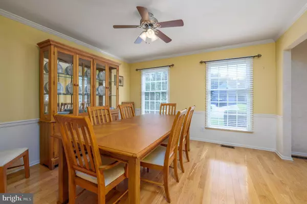 206 AMBERFIELD DR, Mount Laurel, NJ 08054