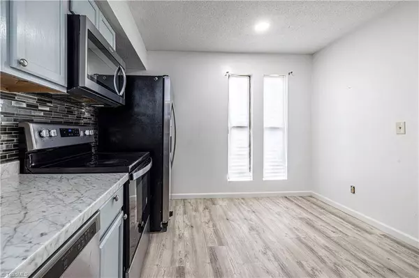 3745 Heathrow DR, Winston Salem, NC 27127