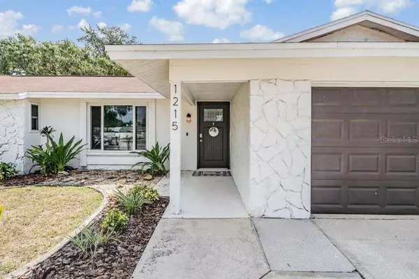 1215 HAWLEY CT, Valrico, FL 33594