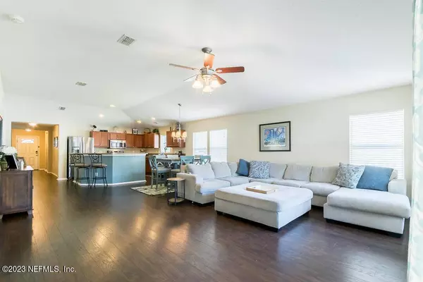 12151 WOODSAGE CT, Jacksonville, FL 32225