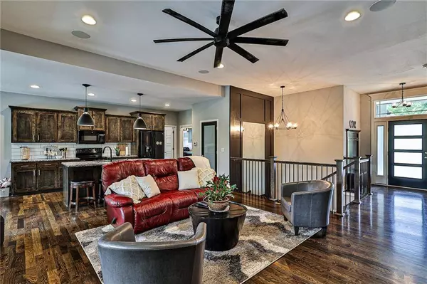 3525 S Woodland CT, Independence, MO 64052