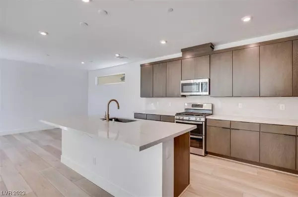 3243 Fountaintree Avenue, Henderson, NV 89044