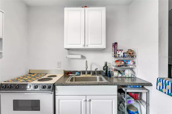 2154 BRADFORD ST #201, Clearwater, FL 33760