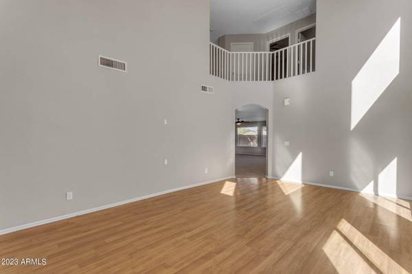 28475 N COAL Avenue, San Tan Valley, AZ 85143