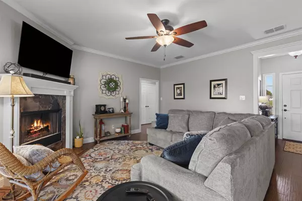 16041 Hickory Hills Drive, Lindale, TX 75771