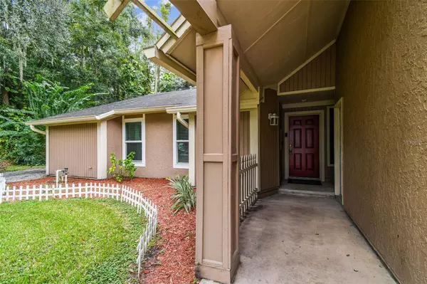 15902 COUNTRY FARM PL, Tampa, FL 33624