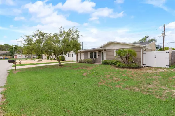3301 WINDER DR, Holiday, FL 34691