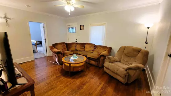 543 N Church ST, Mooresville, NC 28115