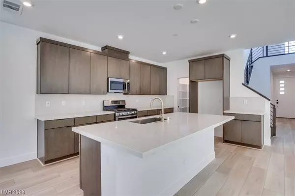 3243 Fountaintree Avenue, Henderson, NV 89044