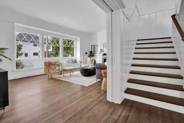 2105 San Jose AVE, Alameda, CA 94501