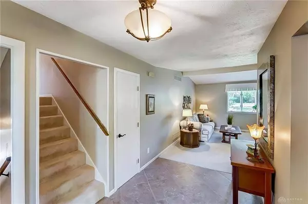 9087 S Normandy Lane, Washington Twp, OH 45458