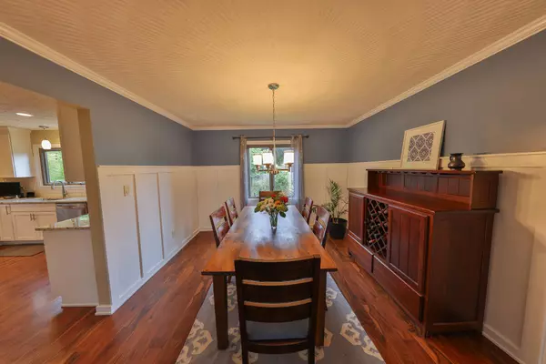 13805 Perrin DR, Carmel, IN 46032