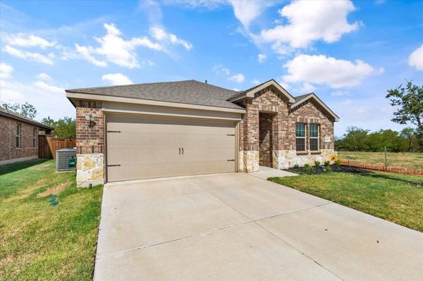 3905 Aintree Avenue, Aubrey, TX 76227