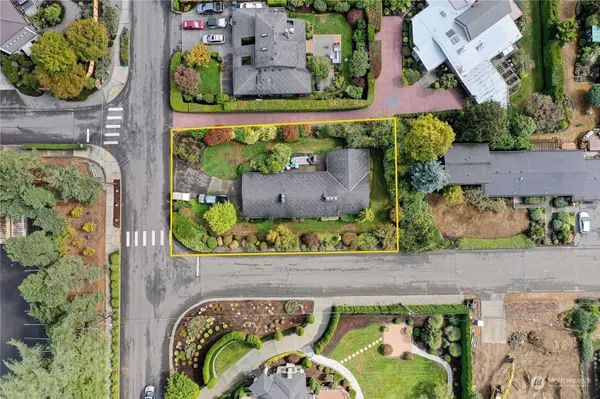 9703 NE 14th ST, Clyde Hill, WA 98004