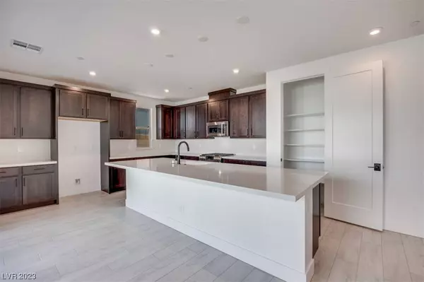 3242 Fountaintree Avenue, Henderson, NV 89044