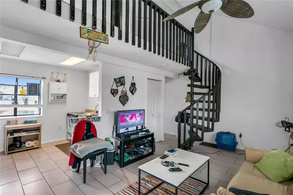 2154 BRADFORD ST #201, Clearwater, FL 33760