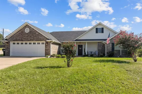 16041 Hickory Hills Drive, Lindale, TX 75771
