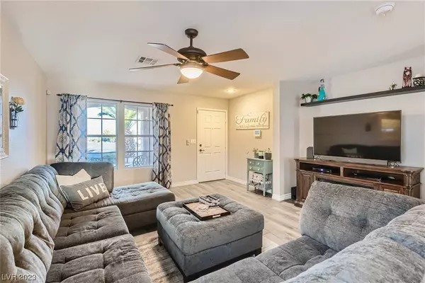 7941 Hollow Pine Street, Las Vegas, NV 89143