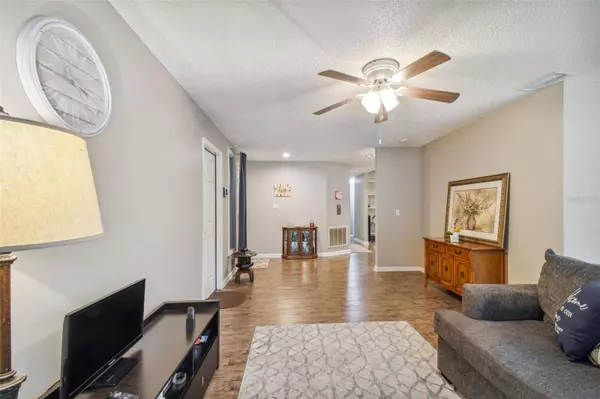 15902 COUNTRY FARM PL, Tampa, FL 33624