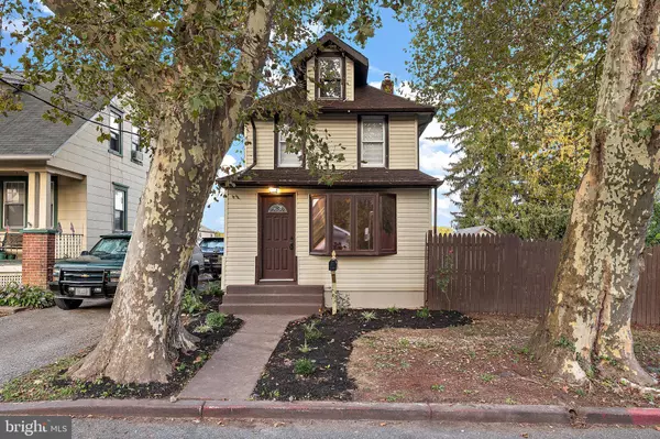 10 ROSELAWN AVE, Wilmington, DE 19805