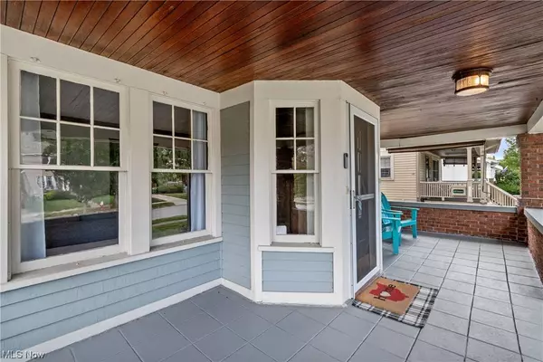 1631 Chesterland AVE, Lakewood, OH 44107