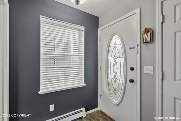 11720 Galloway LOOP #27, Eagle River, AK 99577