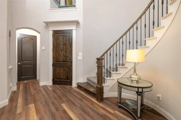 10824 Pedernales Falls Drive, Flower Mound, TX 76226