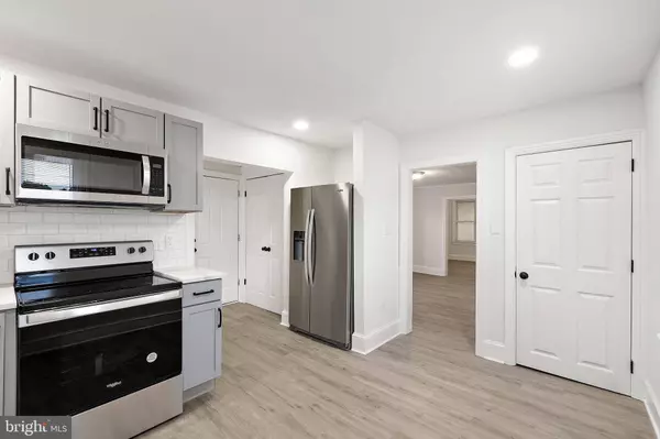 10 ROSELAWN AVE, Wilmington, DE 19805