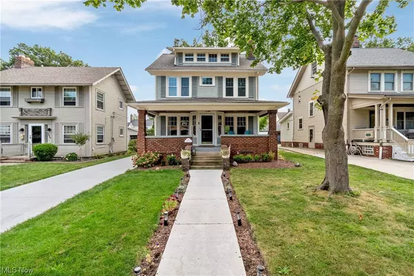 1631 Chesterland AVE, Lakewood, OH 44107