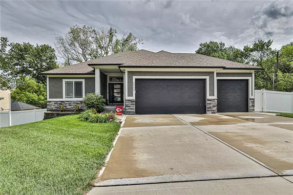 3525 S Woodland CT, Independence, MO 64052