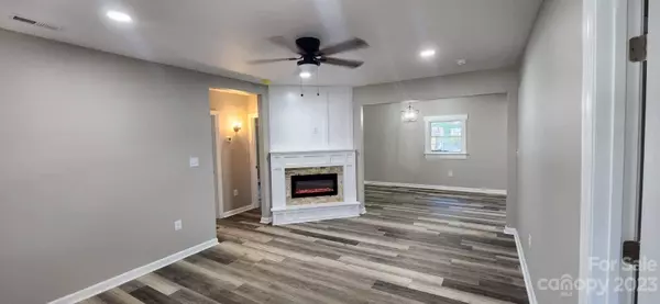 303 S Iredell AVE, Spencer, NC 28159