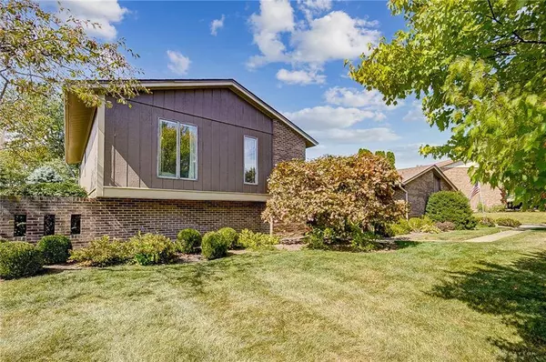 9087 S Normandy Lane, Washington Twp, OH 45458