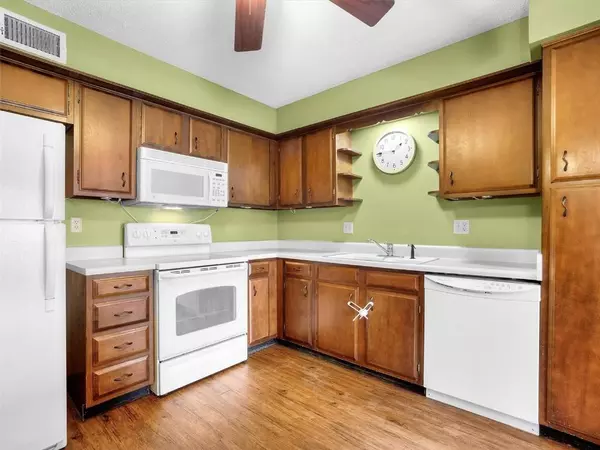 839 Kerry Lane SE #52, Cedar Rapids, IA 52403