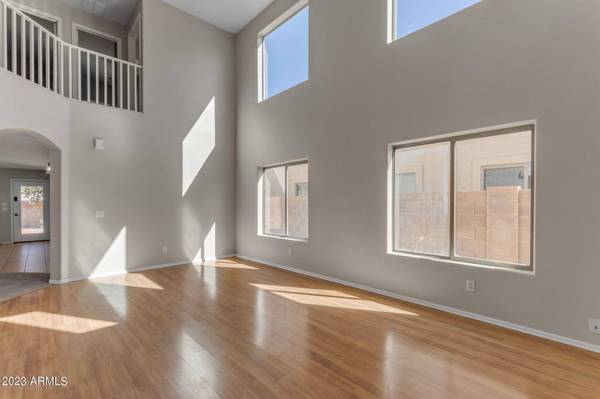 28475 N COAL Avenue, San Tan Valley, AZ 85143