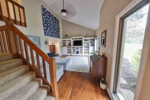 13805 Perrin DR, Carmel, IN 46032