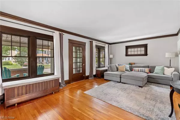 1631 Chesterland AVE, Lakewood, OH 44107