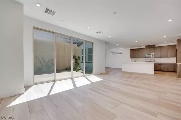 3243 Fountaintree Avenue, Henderson, NV 89044