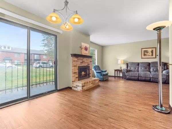 839 Kerry Lane SE #52, Cedar Rapids, IA 52403