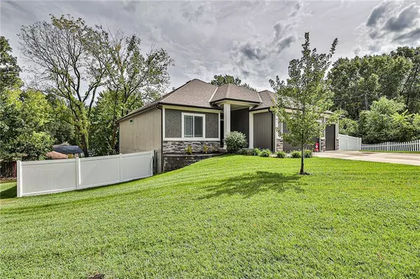 3525 S Woodland CT, Independence, MO 64052