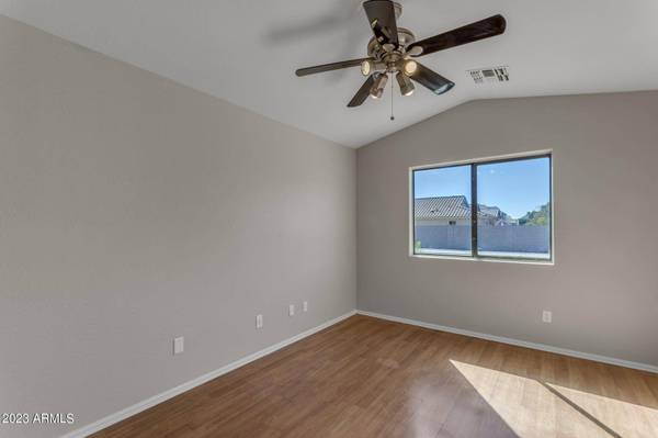 28475 N COAL Avenue, San Tan Valley, AZ 85143