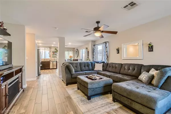 7941 Hollow Pine Street, Las Vegas, NV 89143