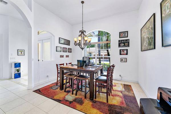 1913 S Club DR, Wellington, FL 33414