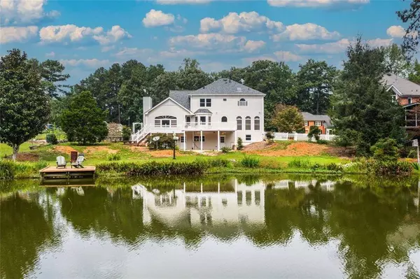 1359 SAINT MICHAELS CT SW, Lilburn, GA 30047