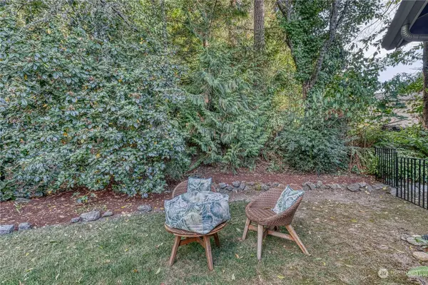 7406 Varsity LN NE, Bremerton, WA 98311