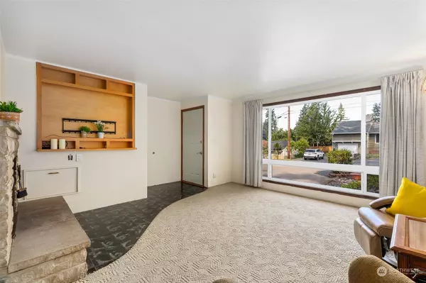 7510 201st ST SW, Lynnwood, WA 98036