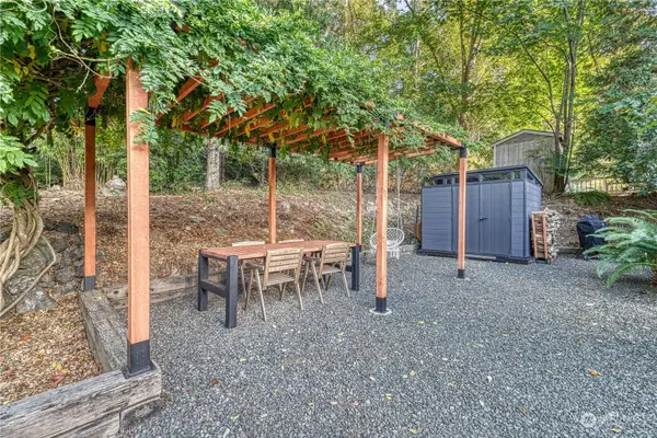 7406 Varsity LN NE, Bremerton, WA 98311